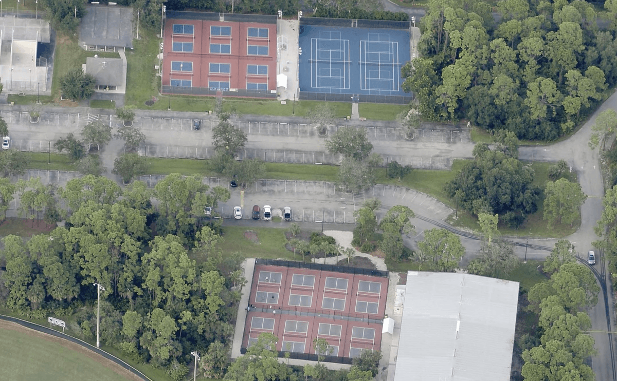 Veterans Community Park pickleball courts in Naples, FL