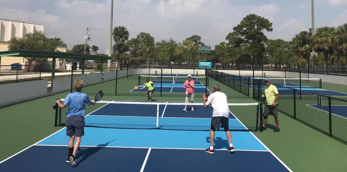 George English Park pickleball courts in Fort Lauderdale, FL